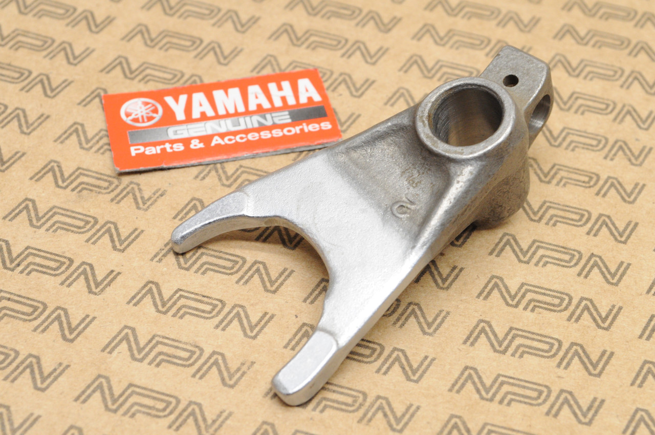 NOS Yamaha 1968-71 DT1 1970-71 RT1 Gear Shift Fork #2 214-18512-00