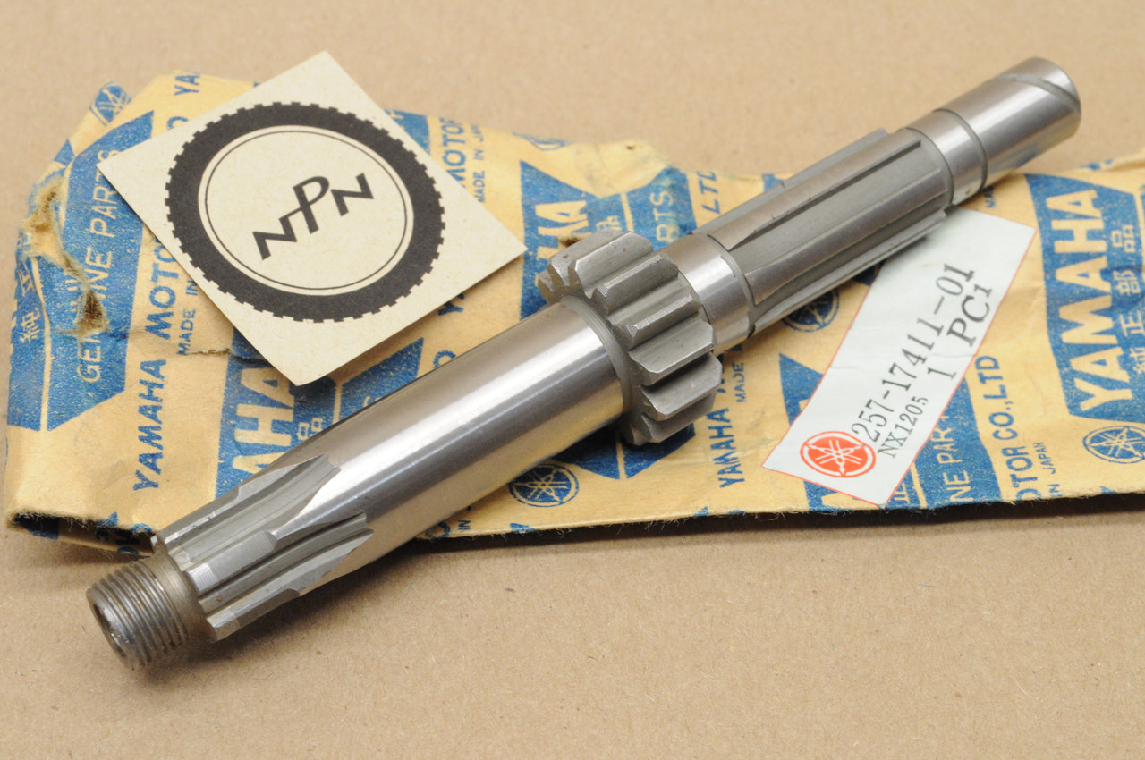 NOS Yamaha 1971 JT1 1972 JT2 Main Axle Shaft 257-17411-01