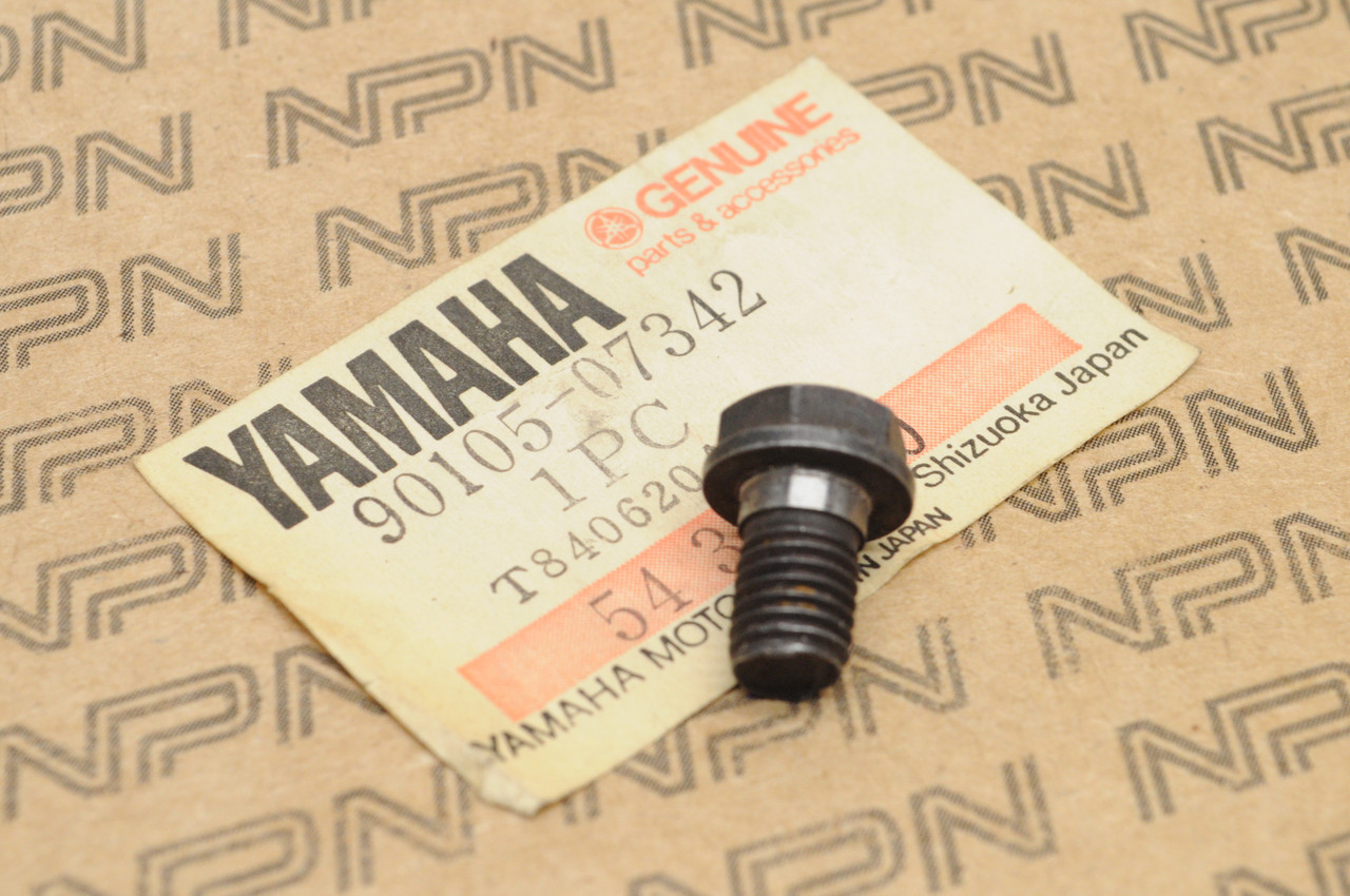NOS Yamaha FZX700 FZ600 FZ750 FZR1000 FJ600 Cam Shaft Bolt 90105-07342