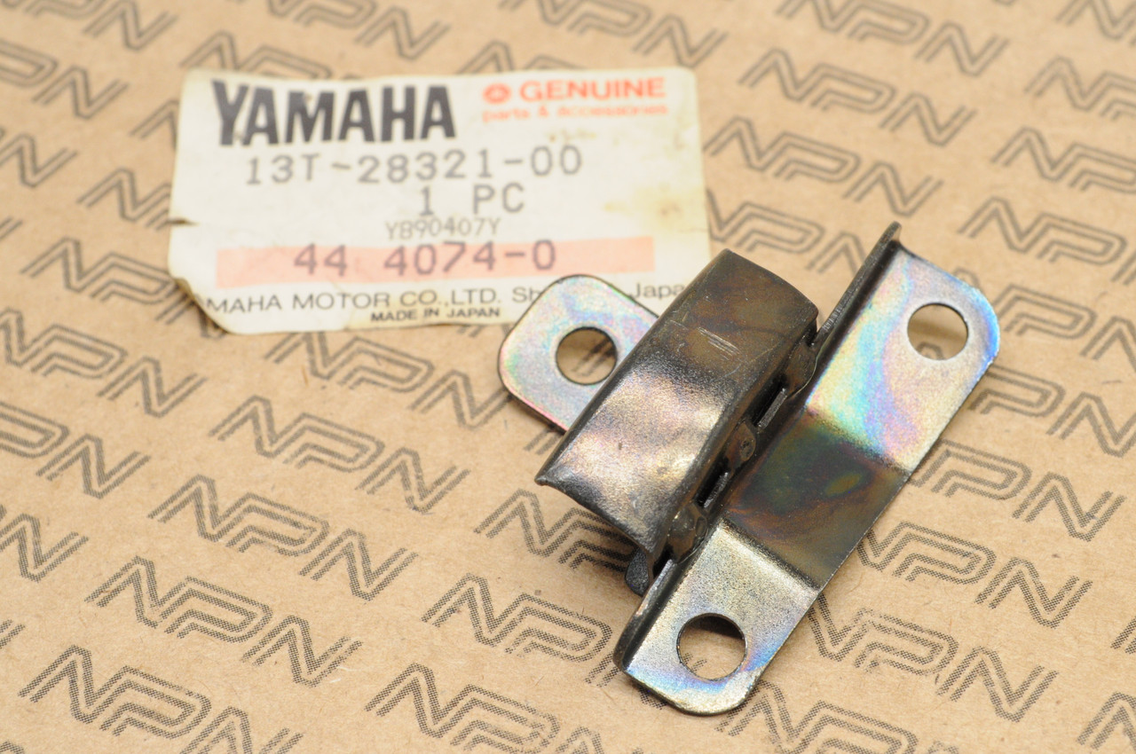 NOS Yamaha 1984 CV50 Riva 1983-87 CV80 Riva Leg Shield Stay Bracket 13T-28321-00