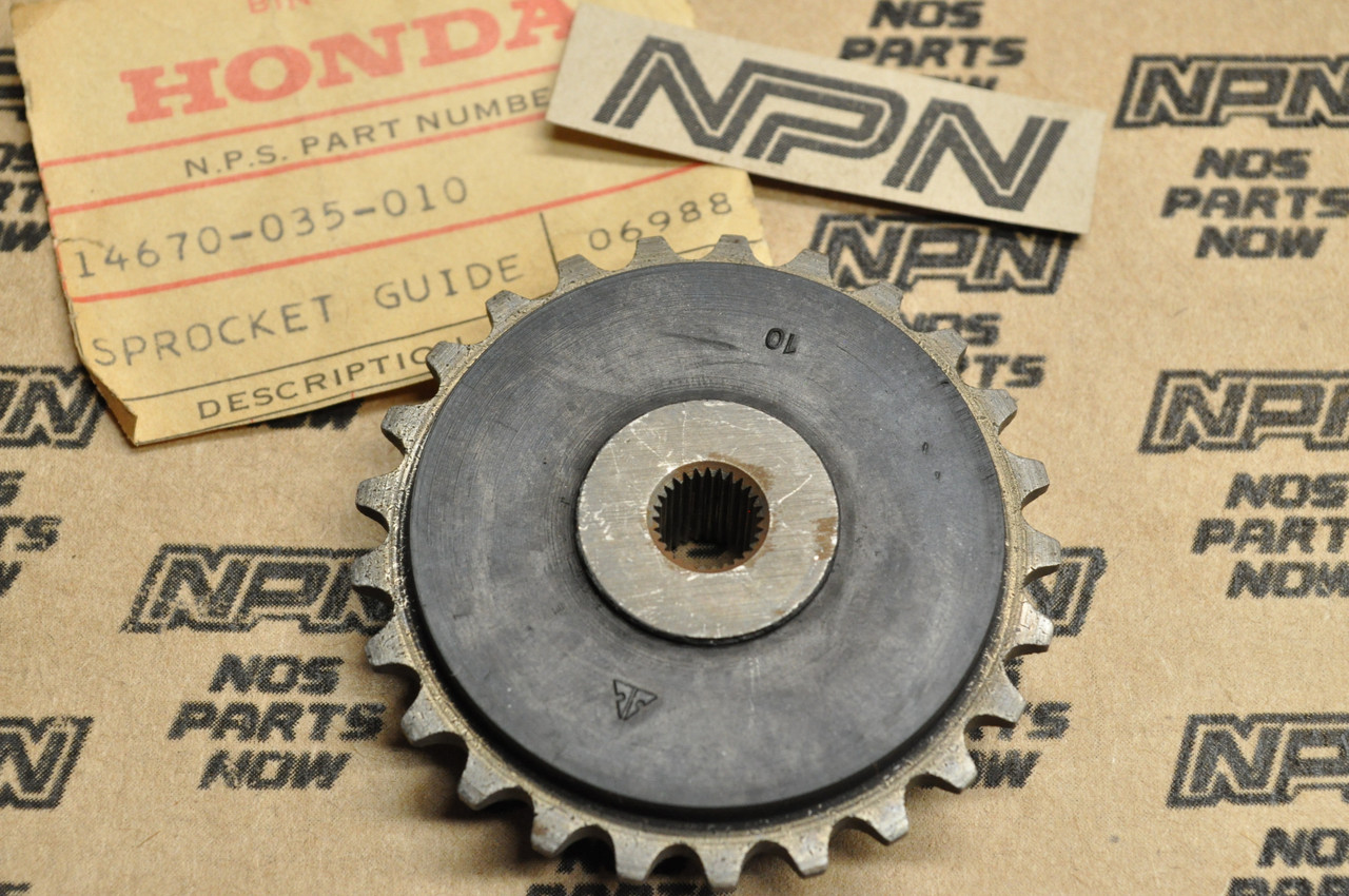 NOS Honda S65 Cam Chain Guide Sprocket 14670-035-010