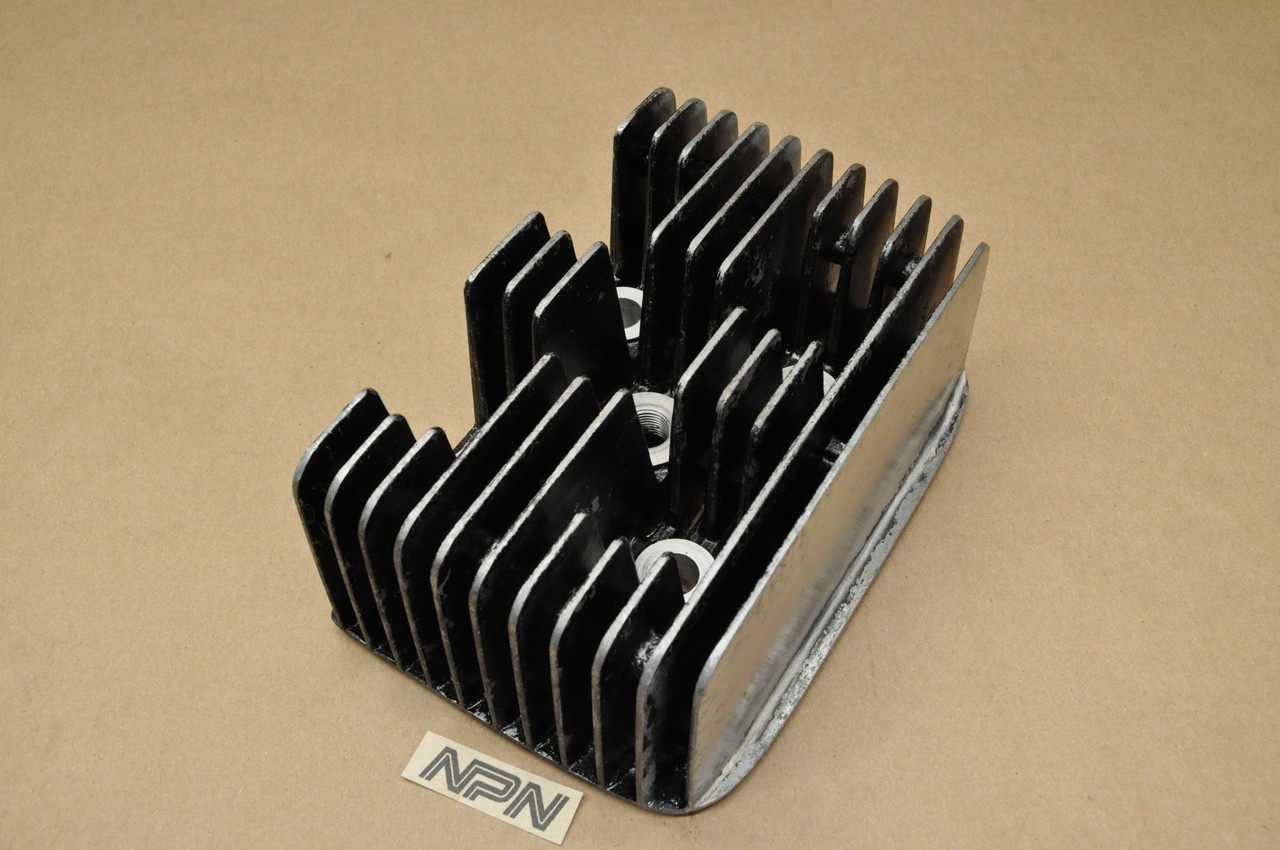 Vintage OEM Yamaha 1972 DS7 1973-75 RD250 Cylinder Head 361-11111-01