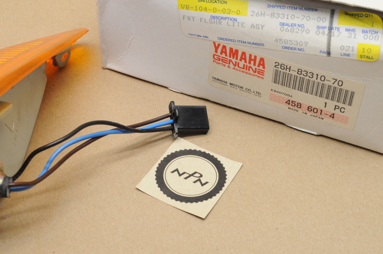NOS Yamaha 1983-86 XVZ12 1987-92 XVZ13 Front Left Turn Signal Blinker 26H-83310-70
