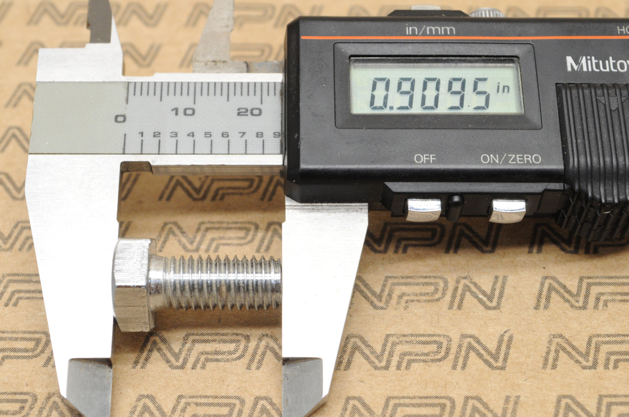 NOS Yamaha Hex Hexagon Head Bolt 90101-08205