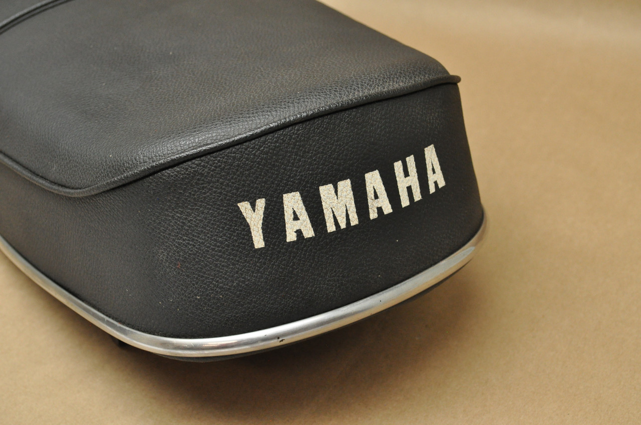 Vintage OEM Yamaha 1967 YDS5 YM2 C Seat Pan Base Assembly 170-24731-00
