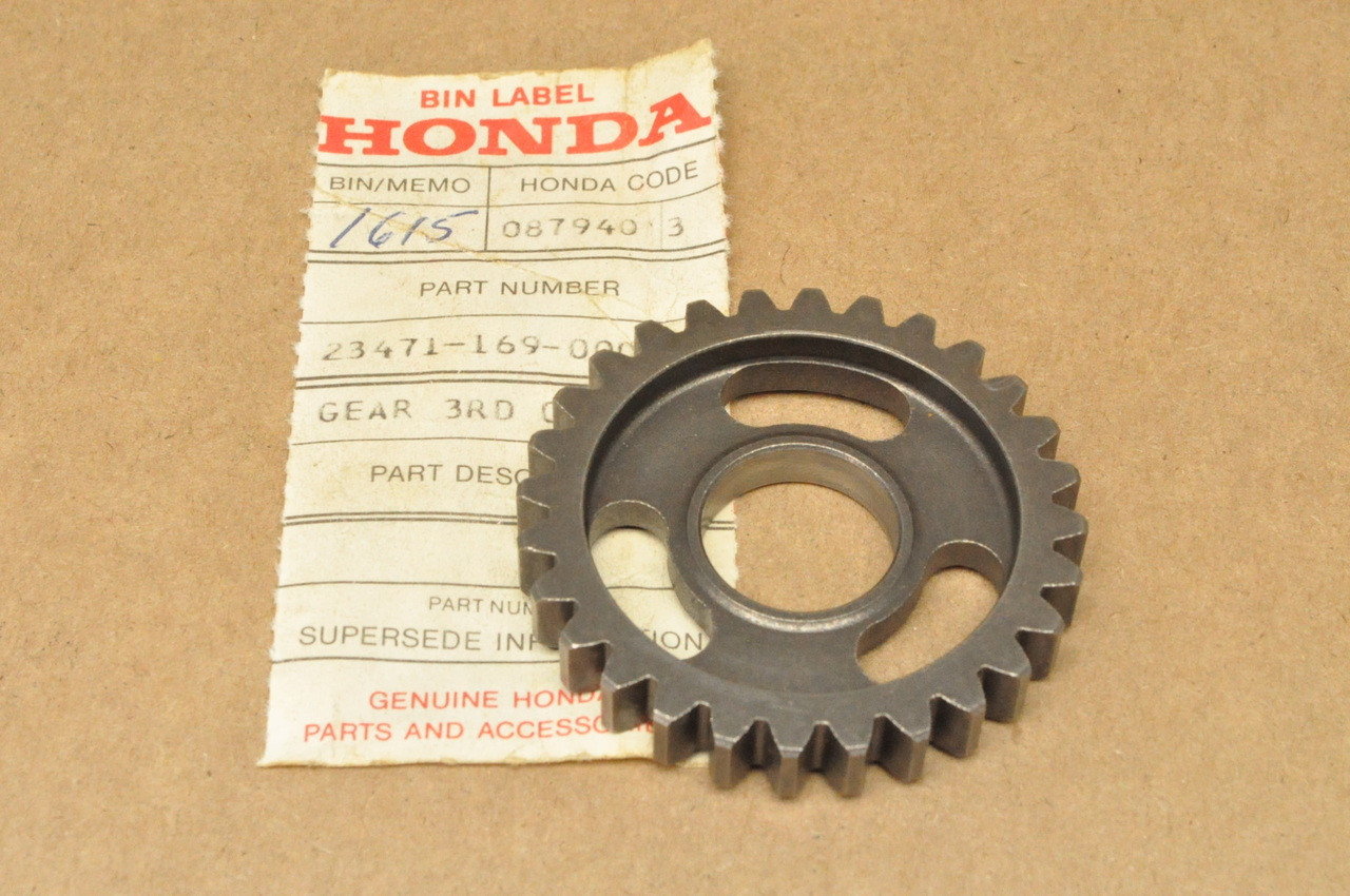 NOS Honda 1980-81 CR80 R Transmission Counter Shaft 3rd Gear 28T