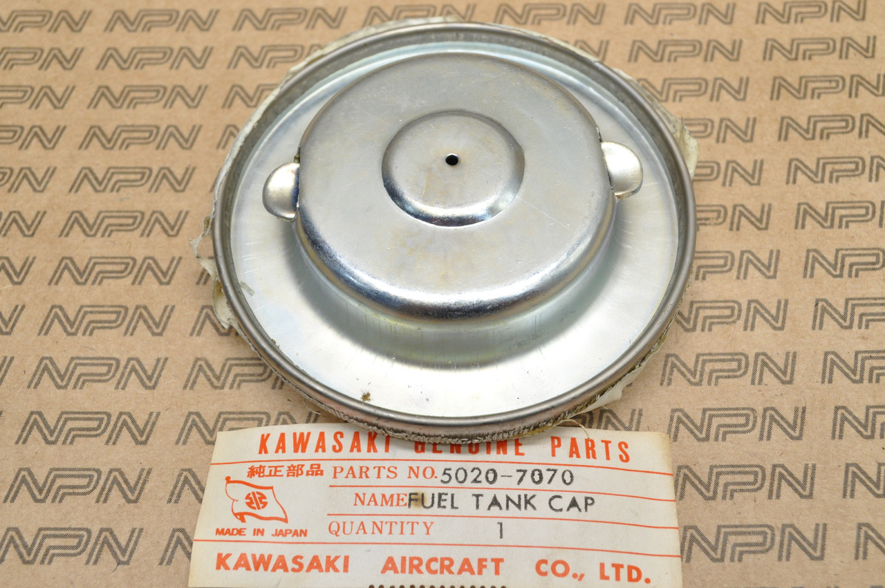 NOS Kawasaki A1 A1SS A7 A7SS F8 F9 H1 KH500 W1 W2 Fuel Gas Tank Cap 5020-7070