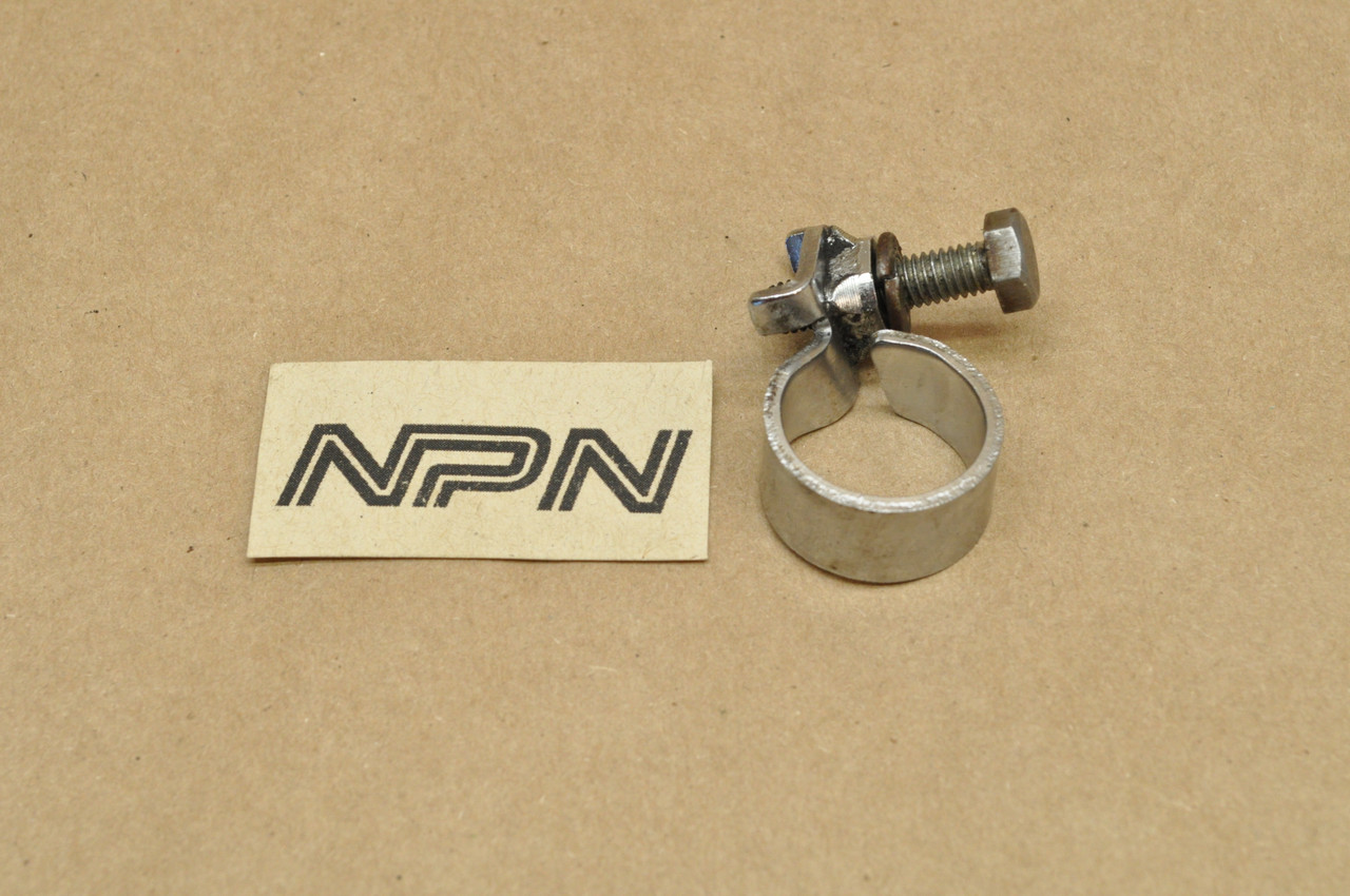 Vtg OEM Yamaha 1976-77 RD400 Front Brake Hose Holder Clamp Bracket 1A0-25876-00