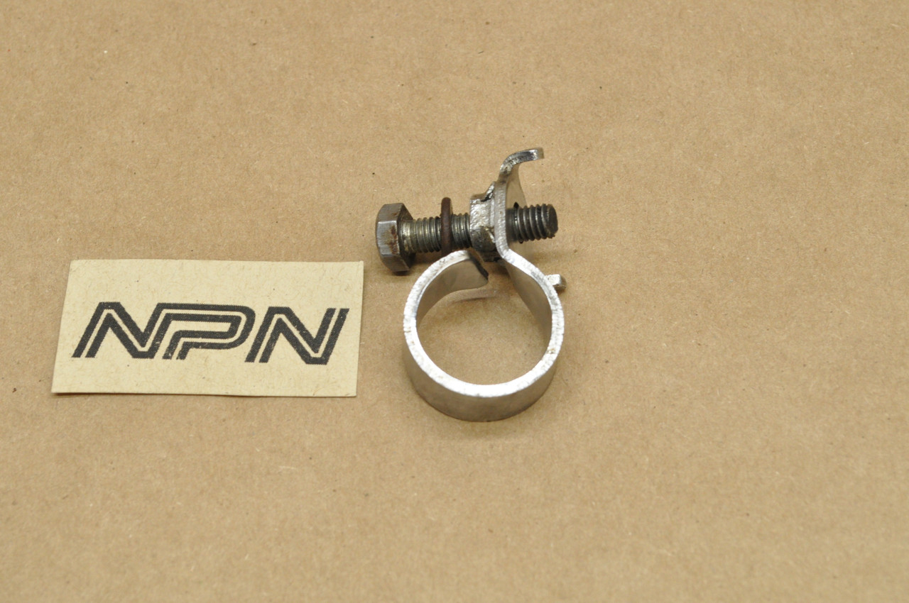 Vtg OEM Yamaha 1976-77 RD400 Front Brake Hose Holder Clamp Bracket 1A0-25876-00