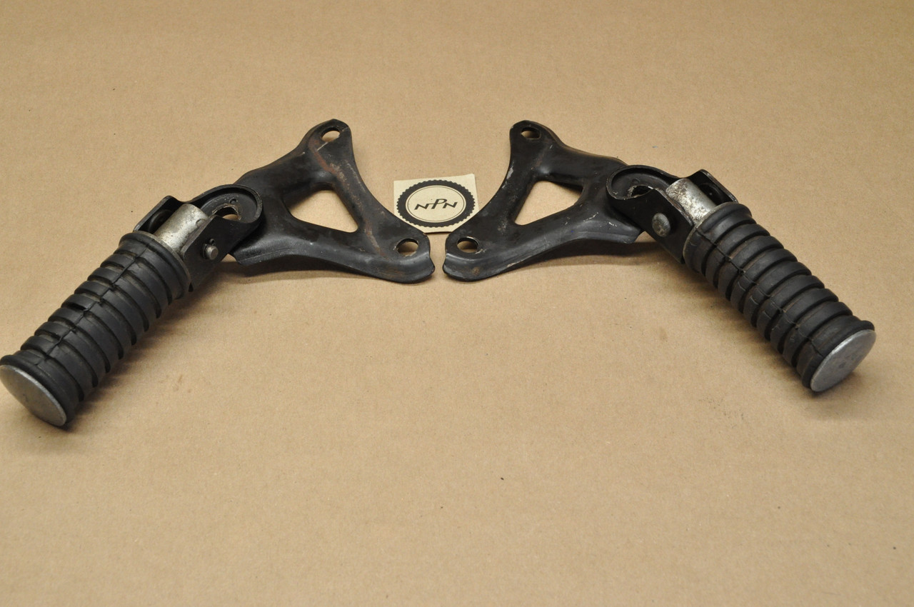 Vtg OEM Yamaha XS360 Rear Buddy Foot Peg Step Rest Arm Bracket Set 465-27431-00