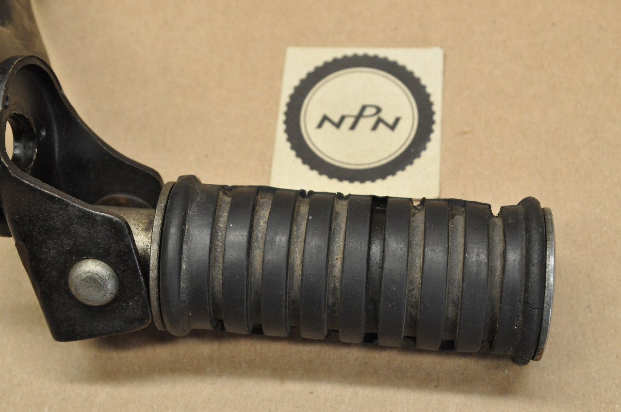 Vtg OEM Yamaha XS360 Rear Buddy Foot Peg Step Rest Arm Bracket Set 465-27431-00