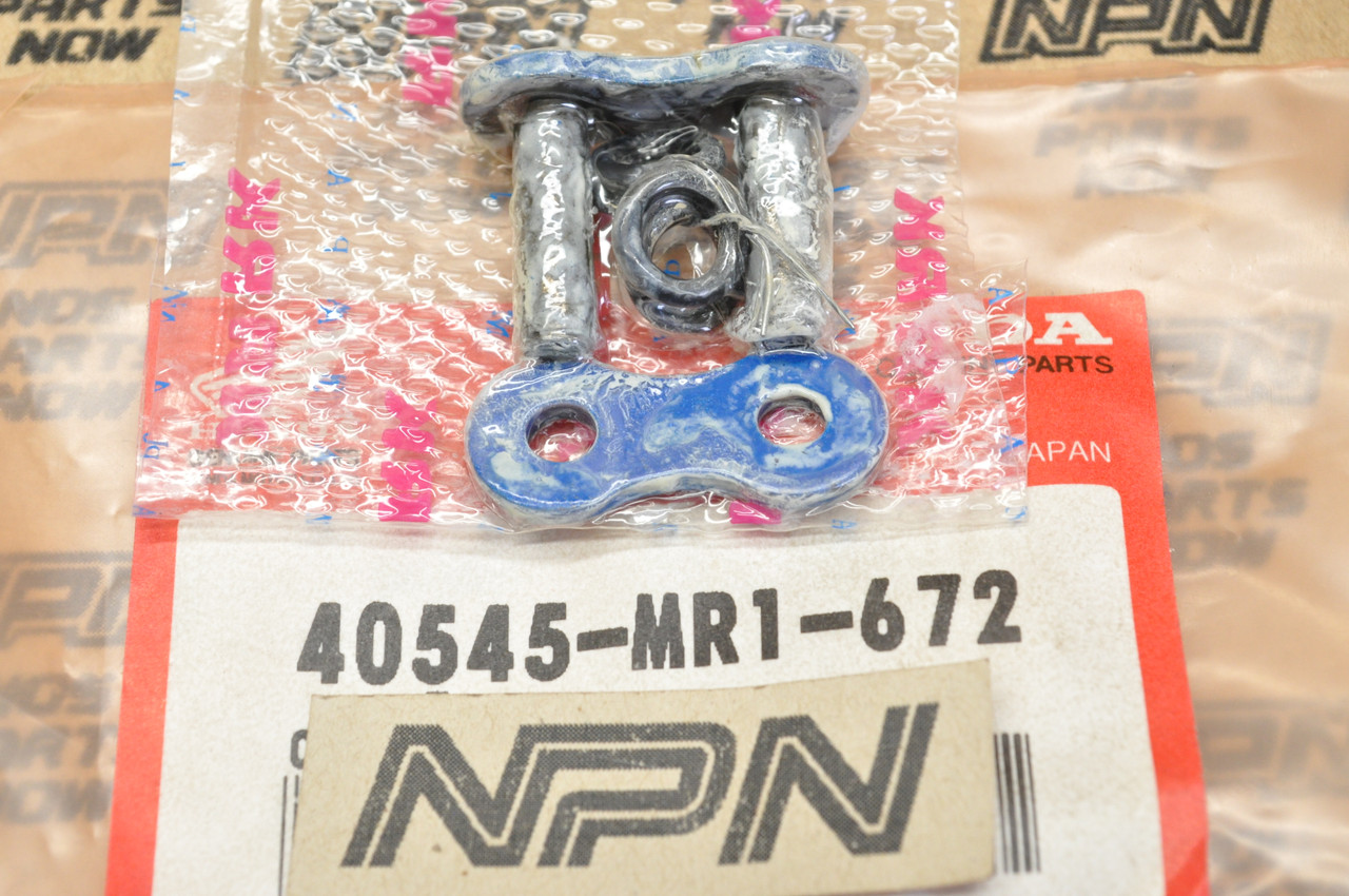 NOS Honda 1988-94 VT600 C VT600CD Shadow Chain Master Link 40545-MR1-672