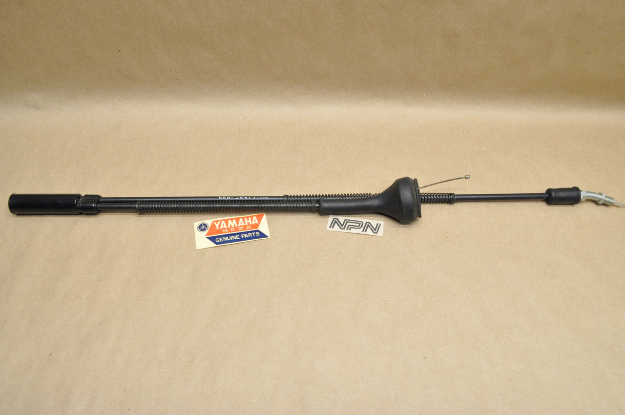 NOS Yamaha 1976 DT100 Lower Throttle Cable w/ Rubber Boot 558-26312-00