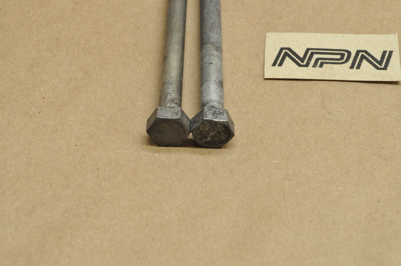 Vtg OEM Yamaha RD250 RD350 RD400 TD3 TR3 TZ250 TZ350 Motor Bolt Qty2 95821-10200