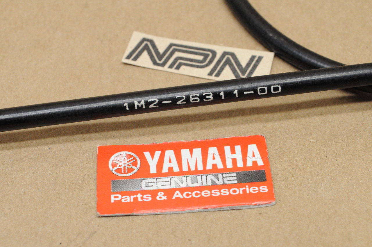NOS Yamaha 1977-78 DT400 DT250 Upper Throttle Cable 1M2-26311-00