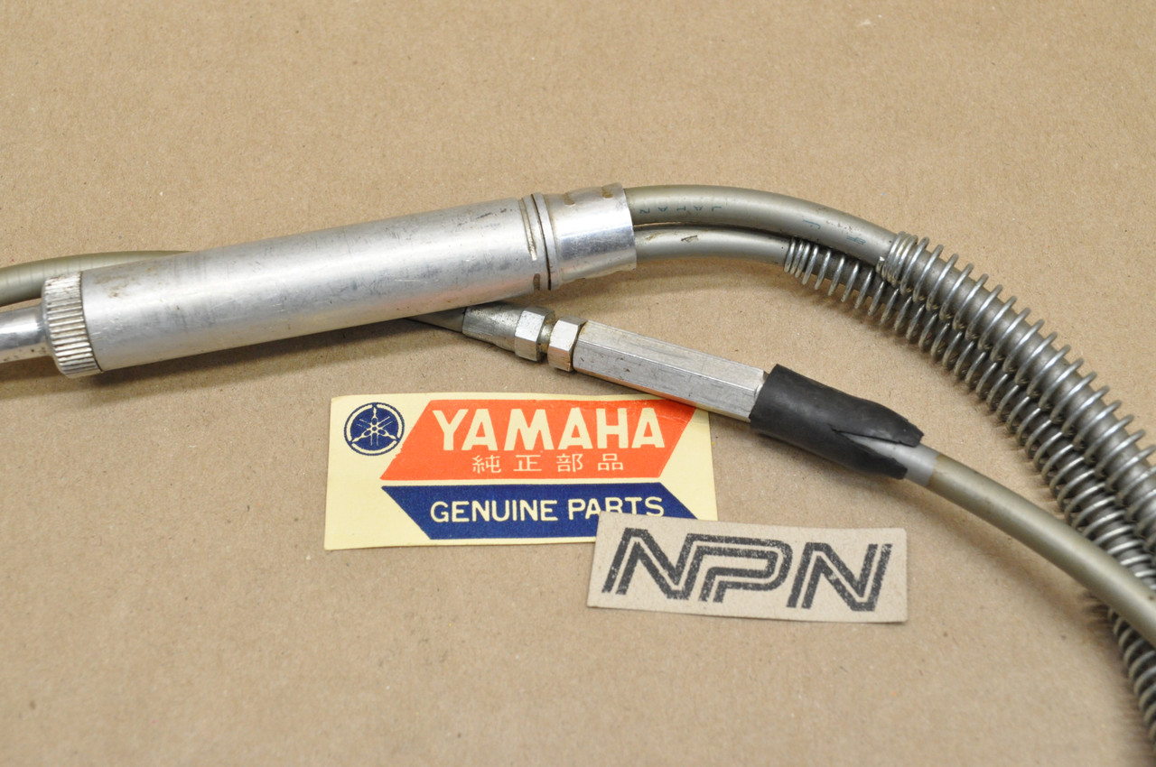 NOS Yamaha 1972 RT2 MX Throttle Cable w/ Rubber Boot 322-26301-00