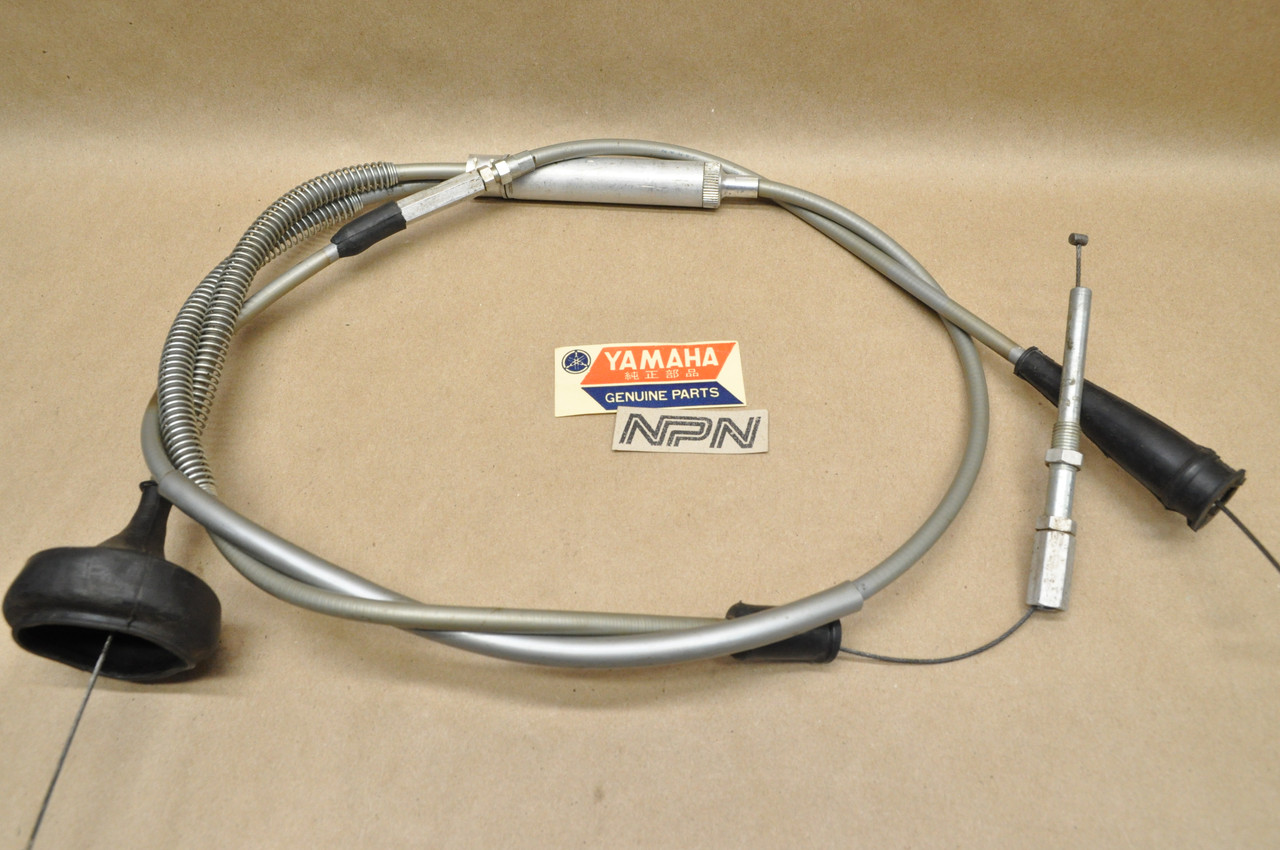 NOS Yamaha 1972 RT2 MX Throttle Cable w/ Rubber Boot 322-26301-00
