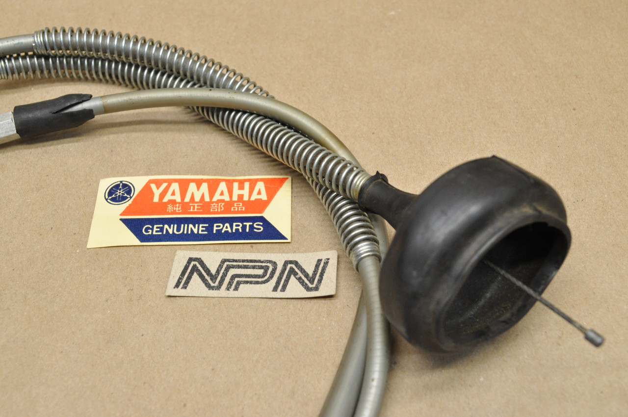 NOS Yamaha 1972 RT2 MX Throttle Cable w/ Rubber Boot 322-26301-00