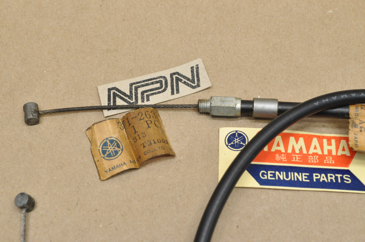 NOS Yamaha 1973-74 TX500 1975 XS500 Throttle Cable #2 371-26312-02