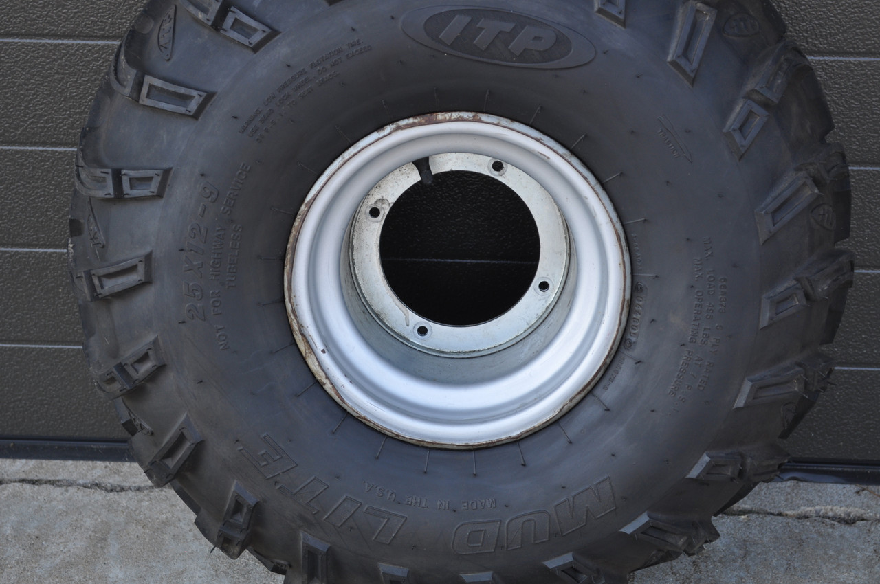 Vintage OEM Honda ATC200 Big Red TRX200 Front or Rear Wheel Rim Tire Assembly 42710-958-680 ZA