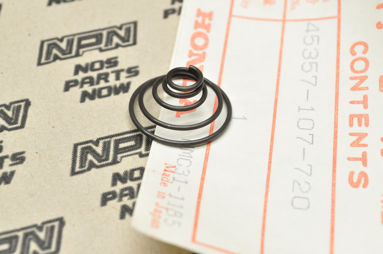 NOS Honda CB125 CB200 FL250 MT125 Brake Caliper Ratchet Spring 45357-107-720