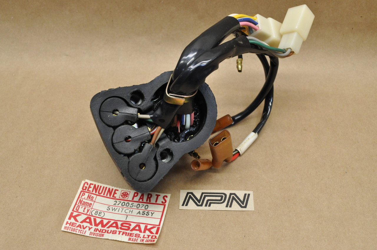 K売り物❌ NOS Kawasaki 1973-75 F11 Ignition Switch & Key w/ Pilot Lights