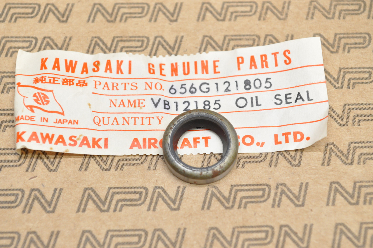 NOS Kawasaki 1976-79 KD100 Engine Cover Oil Seal 656G121805