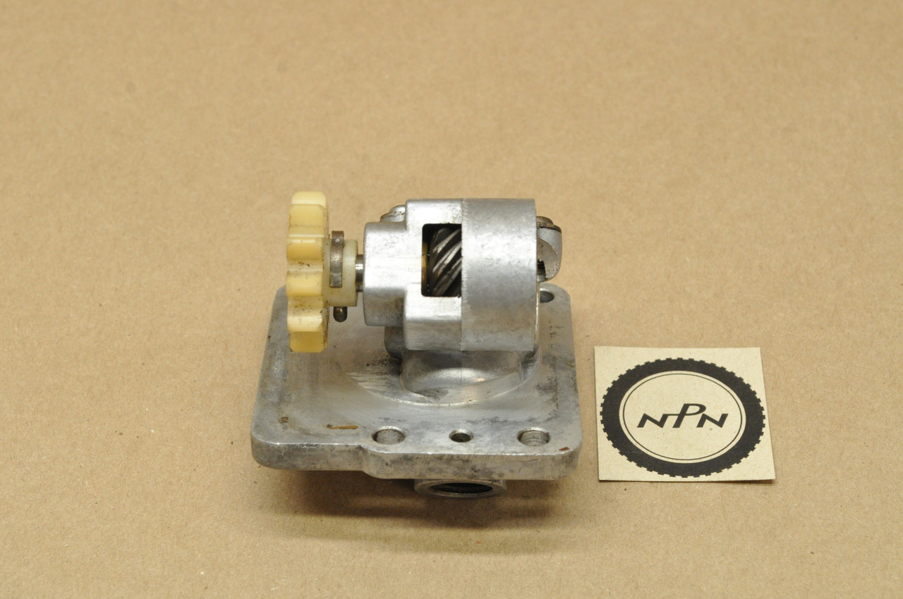 Vtg OEM Yamaha TD1 YDS3 YM1 Tachometer Drive Gear Housing Assembly 156-17811-00