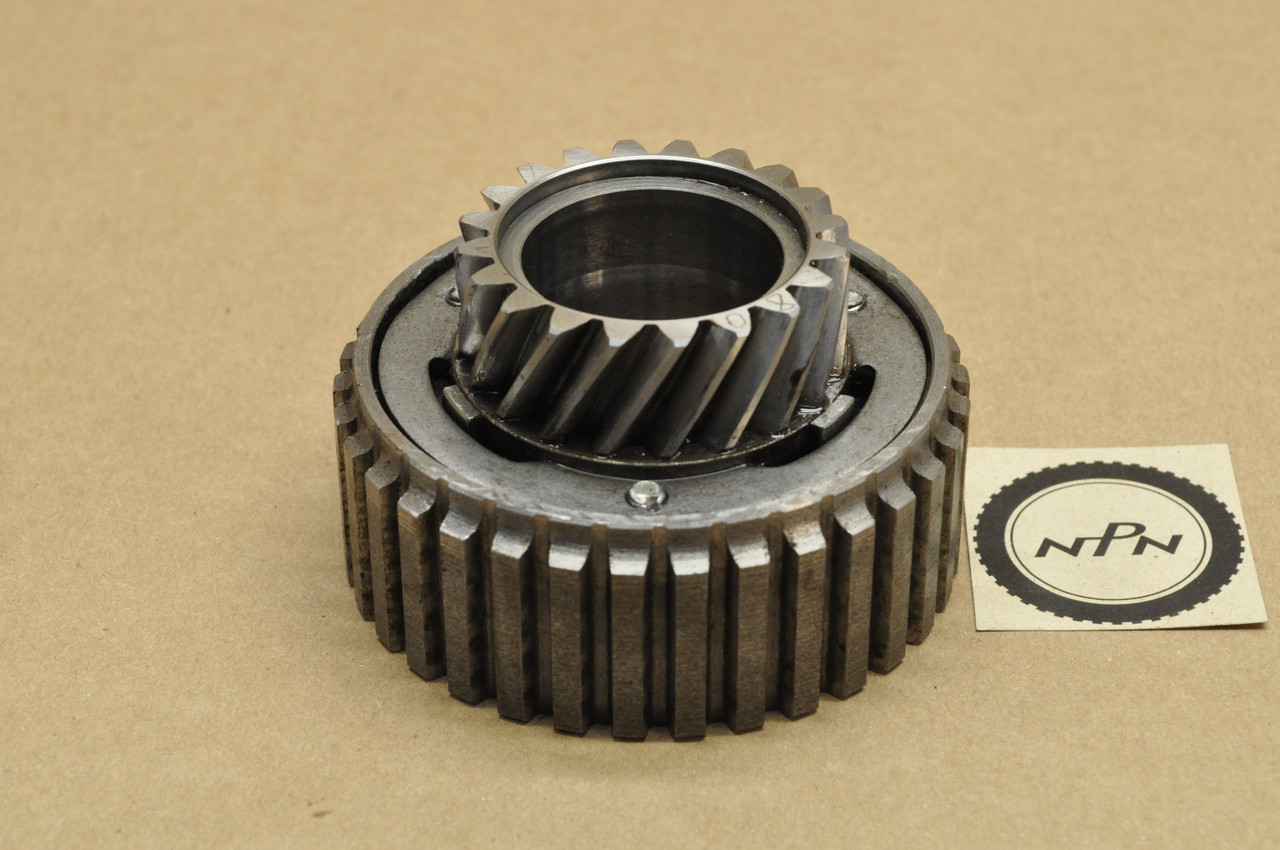 Vintage OEM Yamaha 1965-66 YDS3 Clutch Primary Drive Gear 156-16110-01