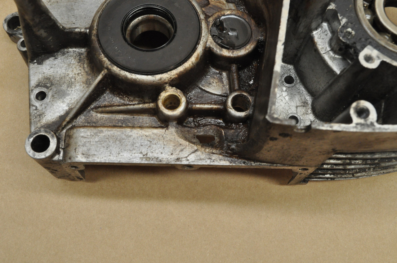Vtg OEM Yamaha 1964 TD1 1965-66 YDS3 Right Crankcase 156-15121-01