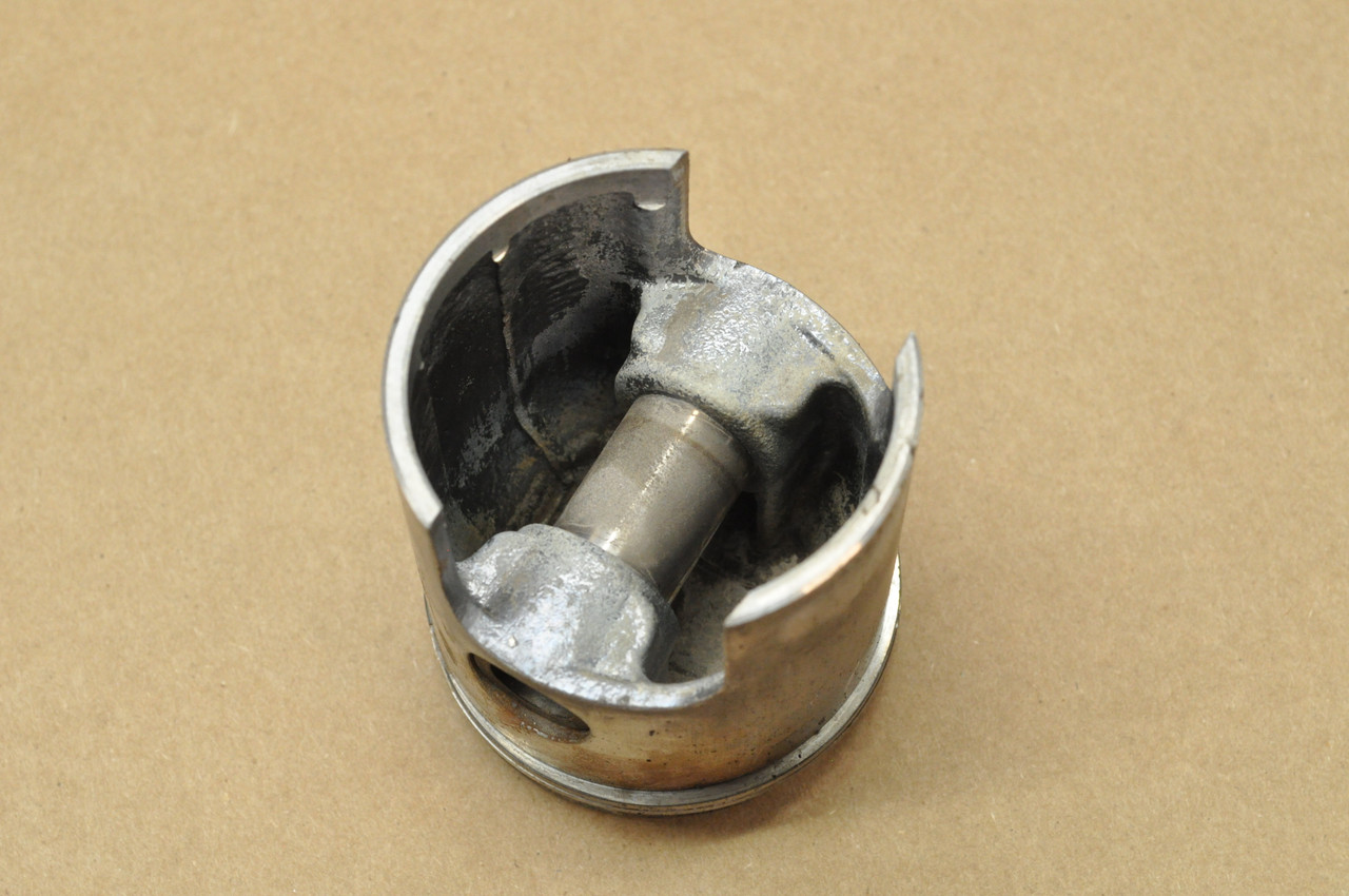 Vintage OEM Yamaha 1965-66 YDS3 Left Cylinder Jug & Piston 56mm 156-11311-01