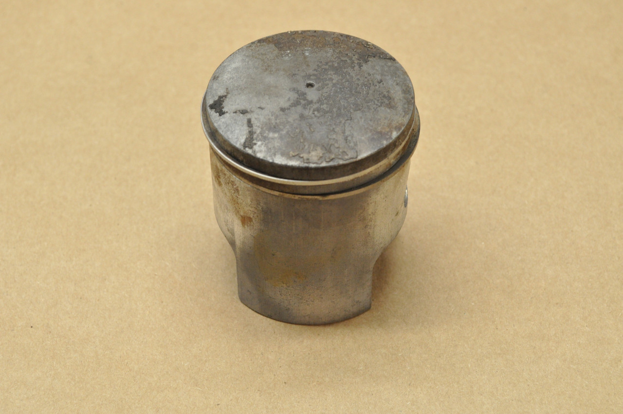 Vintage OEM Yamaha 1965-66 YDS3 Right Cylinder Jug & Piston 56mm 156-11321-01