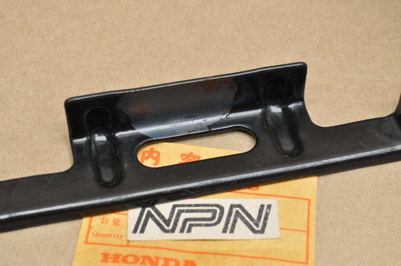 NOS Honda 1984-85 VF700 S 1982-83 VF750 S Battery Setting Plate 31512-MB0-000