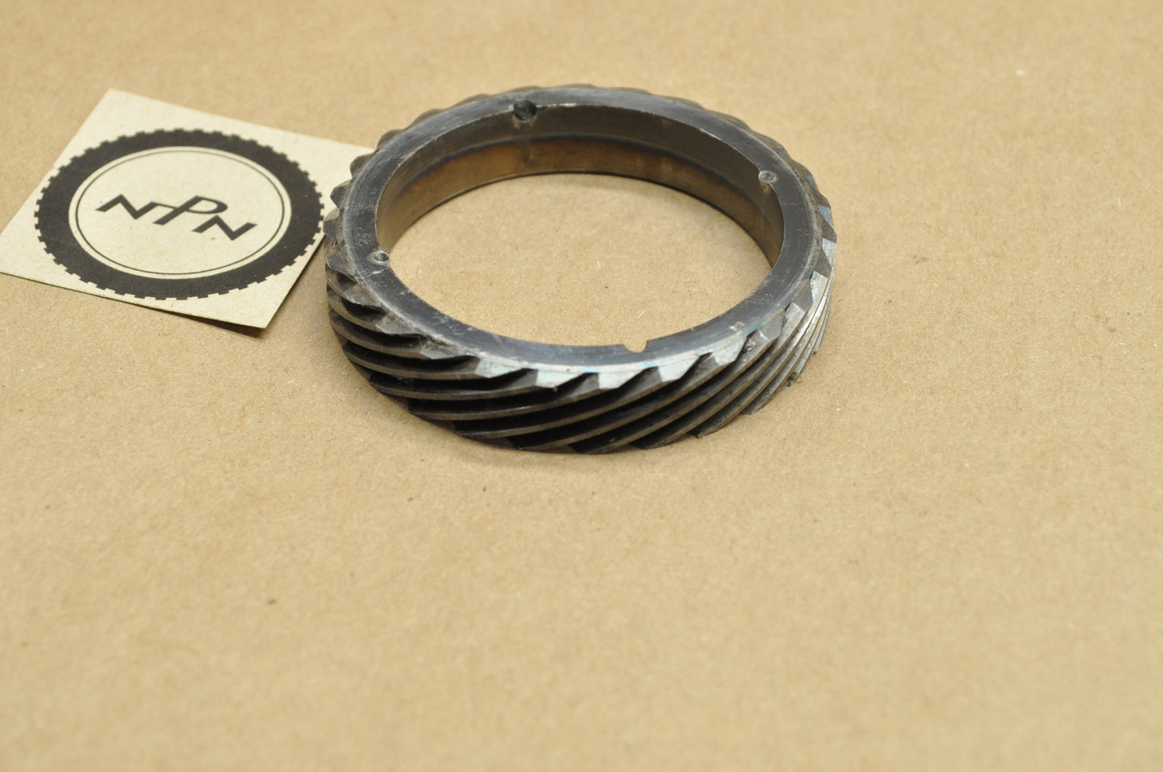 Vintage OEM Yamaha R3 YDS2 YDS3 YDT1 YR1 YM1 YR2 Drive Gear 152-25135-00