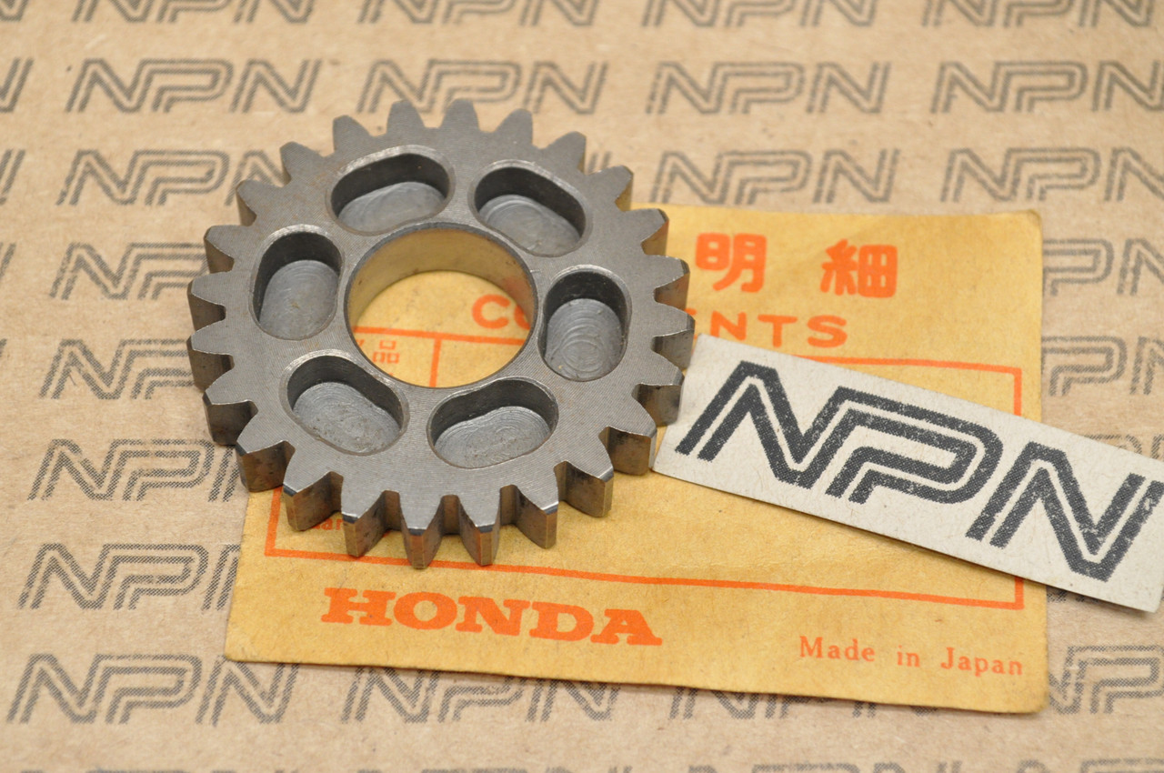 NOS Honda SL70 K0-K1 XL70 K0-1976 Main Shaft Top Gear 24T 23471-118-305
