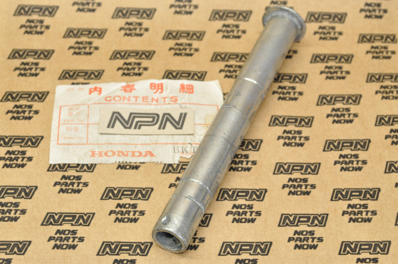 NOS Honda S90 CB100 CL100 CL125 CL90 Center Stand Pivot Shaft 50526-028-010