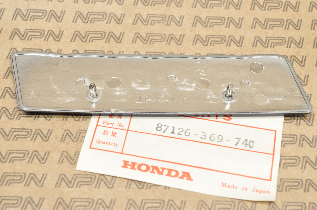 NOS Honda 1975-76 CB360 T Left or Right Side Cover Emblem Badge 87126-369-740