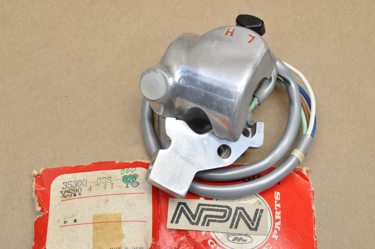 NOS Honda S90 Left Handle Bar Horn Dimmer Light Lo Hi Switch 35300-028-000