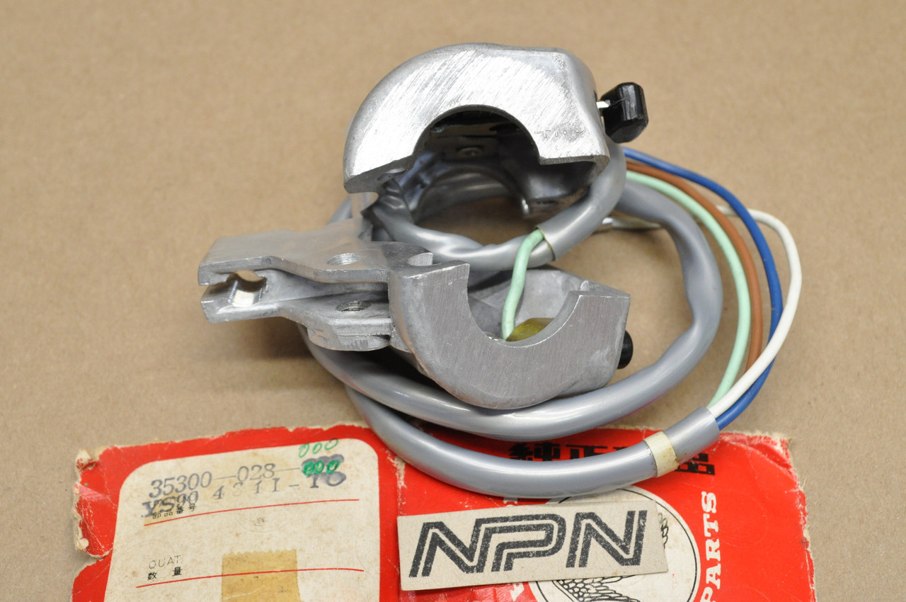 NOS Honda S90 Left Handle Bar Horn Dimmer Light Lo Hi Switch 35300-028-000