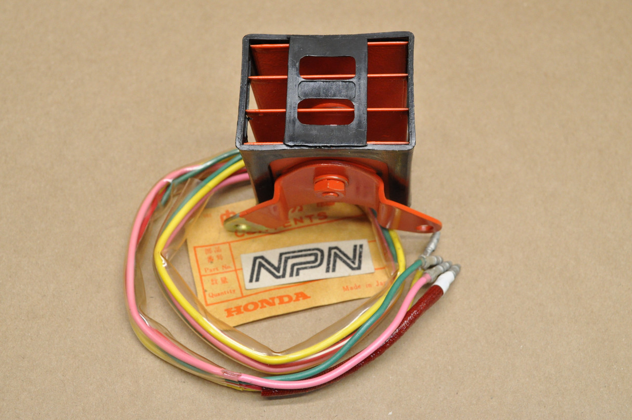 NOS Honda CL70 K0-K3 Voltage Rectifier Regulator Assembly 31700-111-971