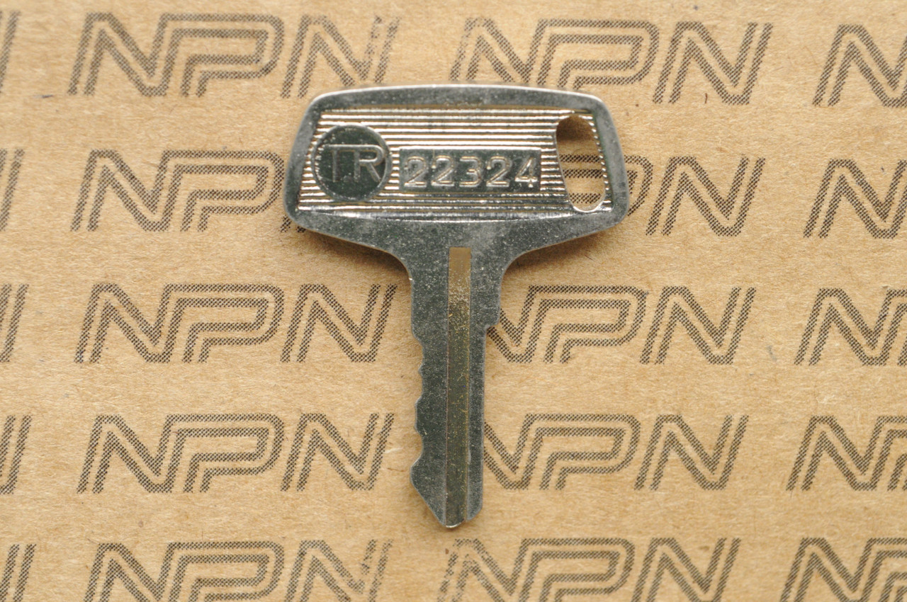 NOS Suzuki Motorcycle Double Groove Ignition Lock Key #22324