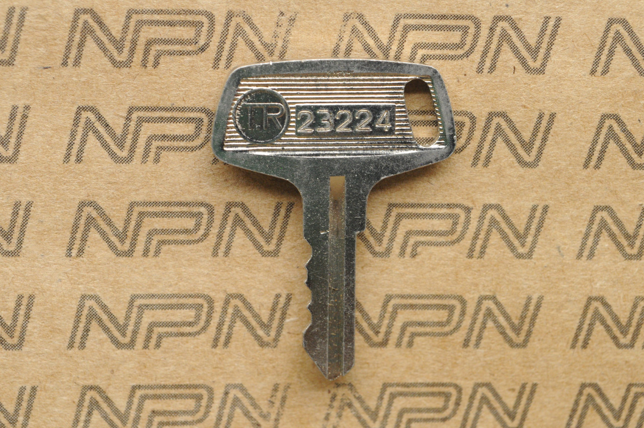 NOS Suzuki Motorcycle Double Groove Ignition Lock Key #23224