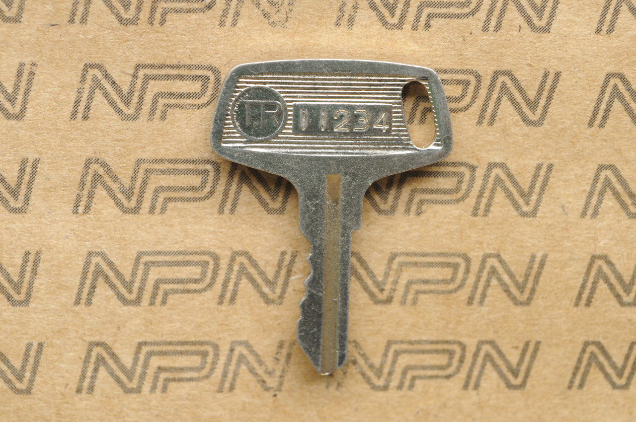 NOS Suzuki Motorcycle Double Groove Ignition Lock Key #11234