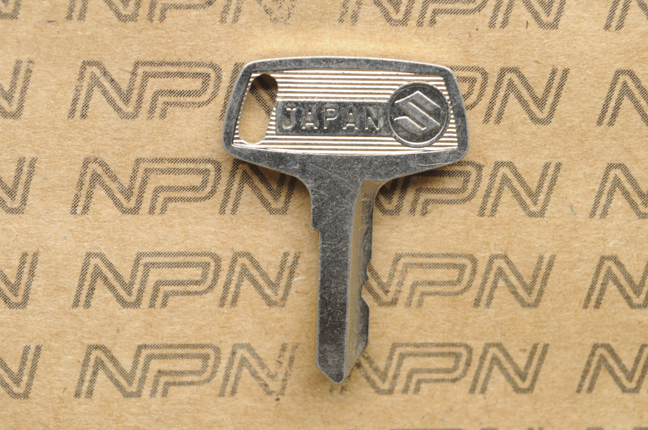 NOS Suzuki Motorcycle Double Groove Ignition Lock Key #43244