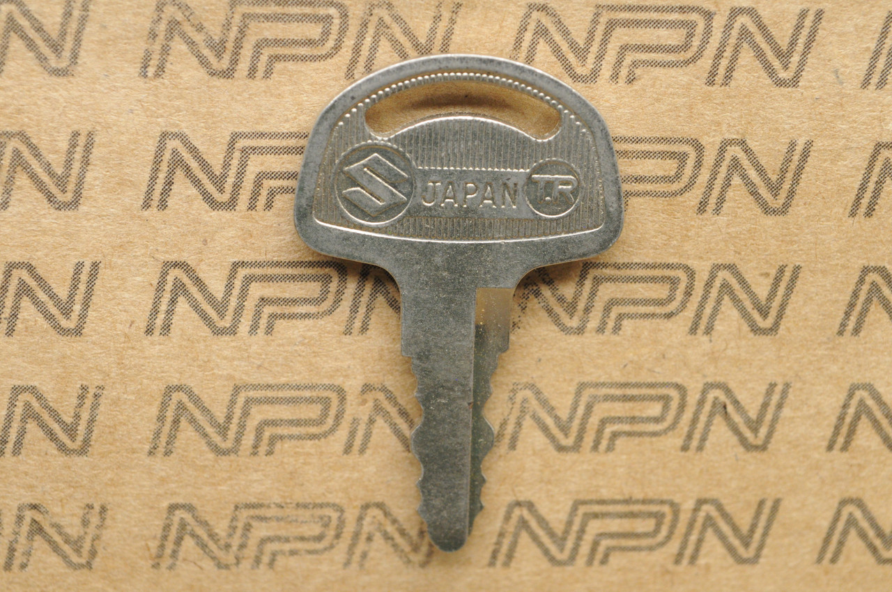 NOS Suzuki Motorcycle Ignition Lock Double Groove Key # 127