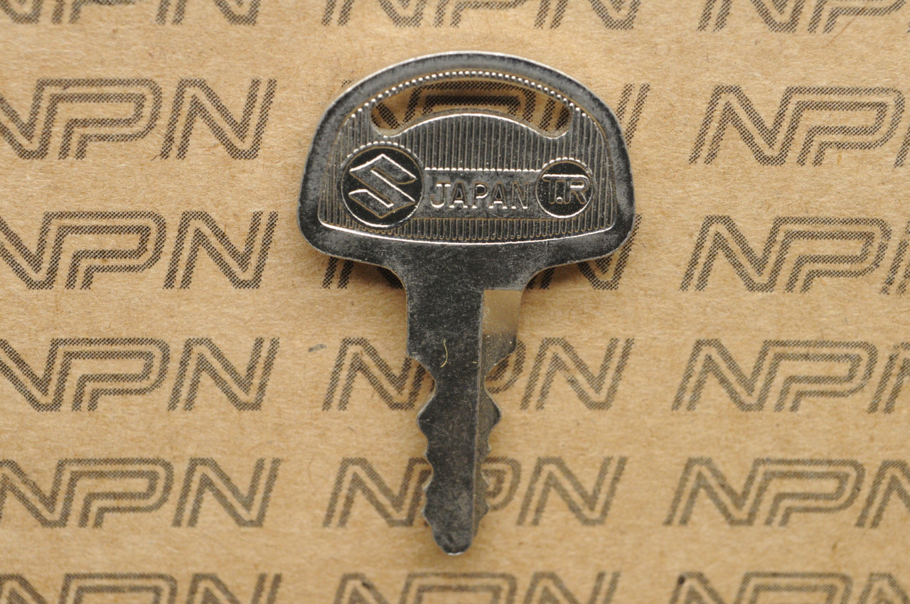 NOS Suzuki Motorcycle Ignition Lock Double Groove Key # 134