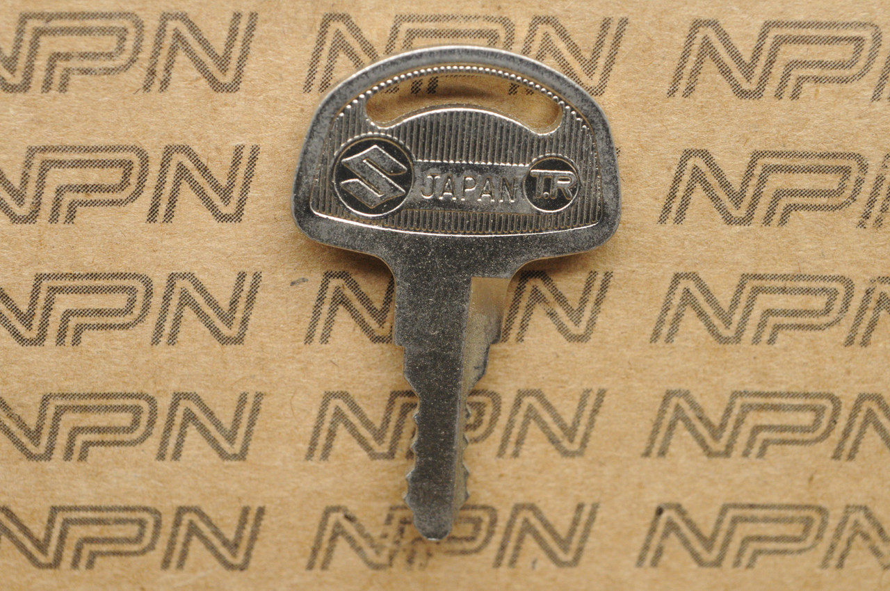 NOS Suzuki Motorcycle Ignition Lock Double Groove Key # 117