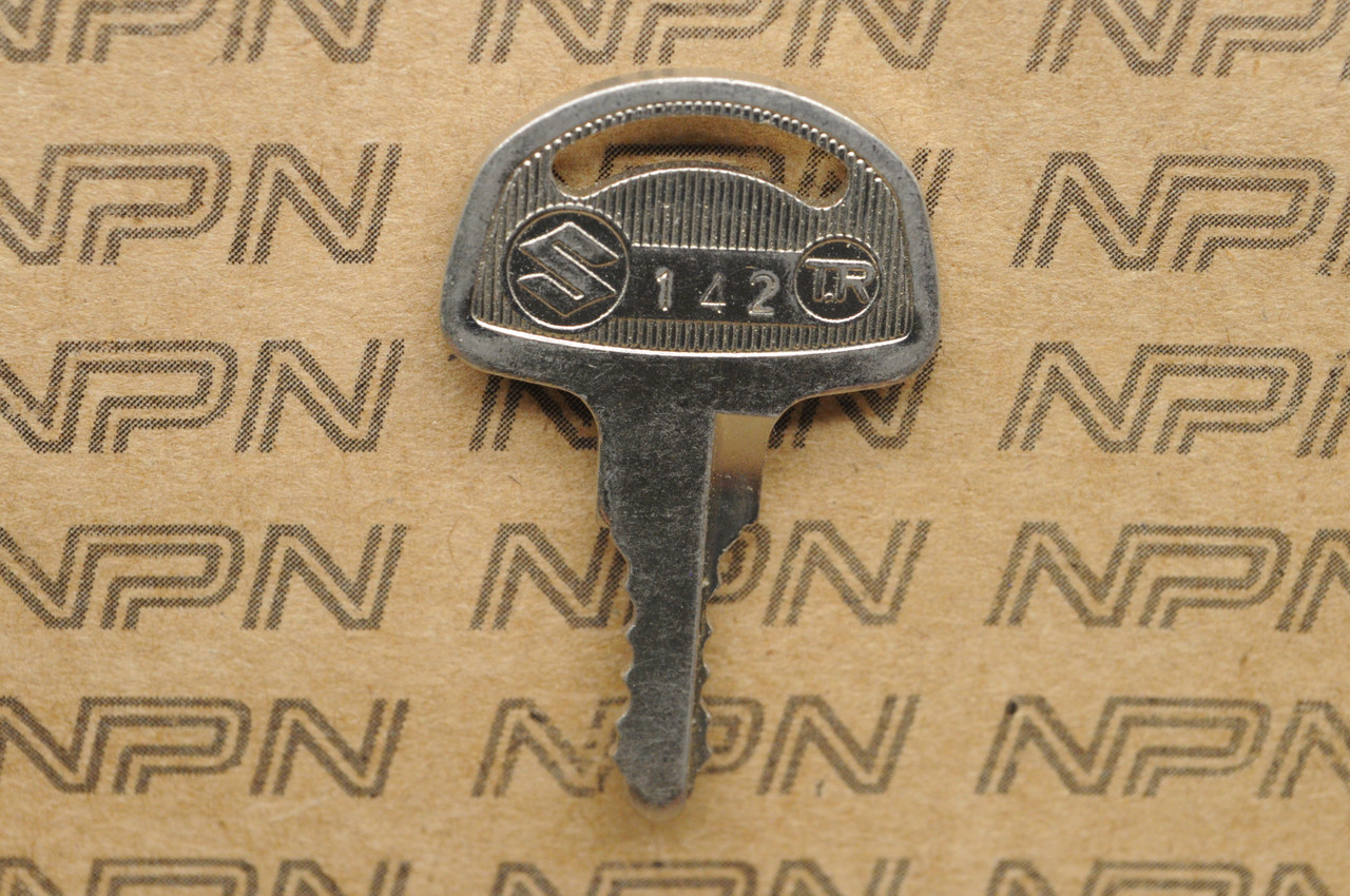 NOS Suzuki Motorcycle Ignition Lock Double Groove Key # 142
