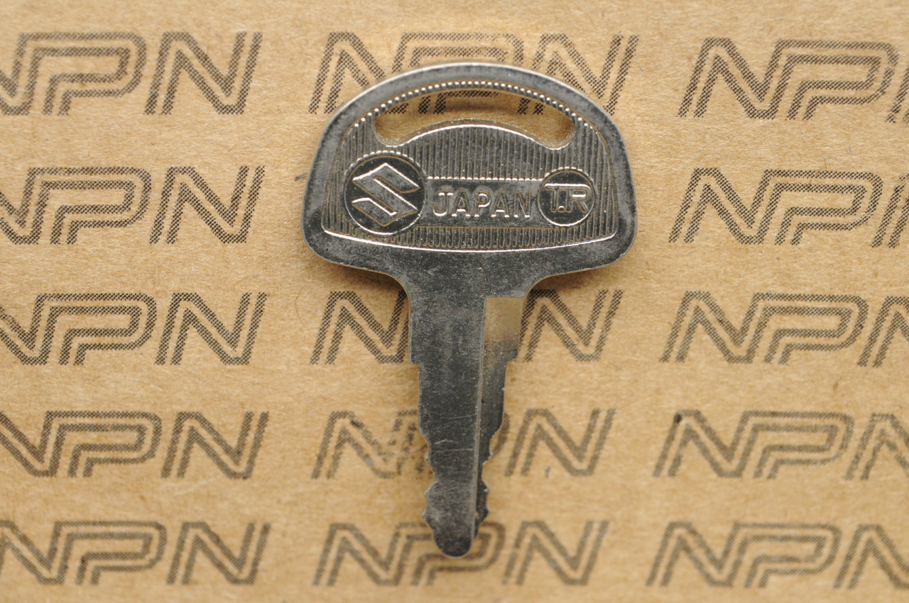 NOS Suzuki Motorcycle Ignition Lock Double Groove Key # 136