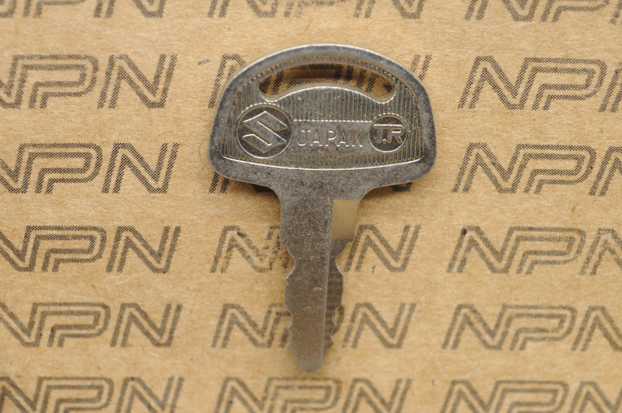 NOS Suzuki Motorcycle Ignition Lock Double Groove Key # 160